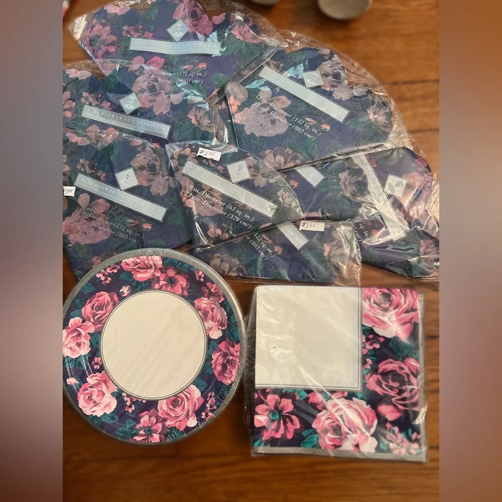 Vintage Merry Bouquet Party Paper Cup, Plate & Napkin Set
